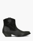 Vorn Boots