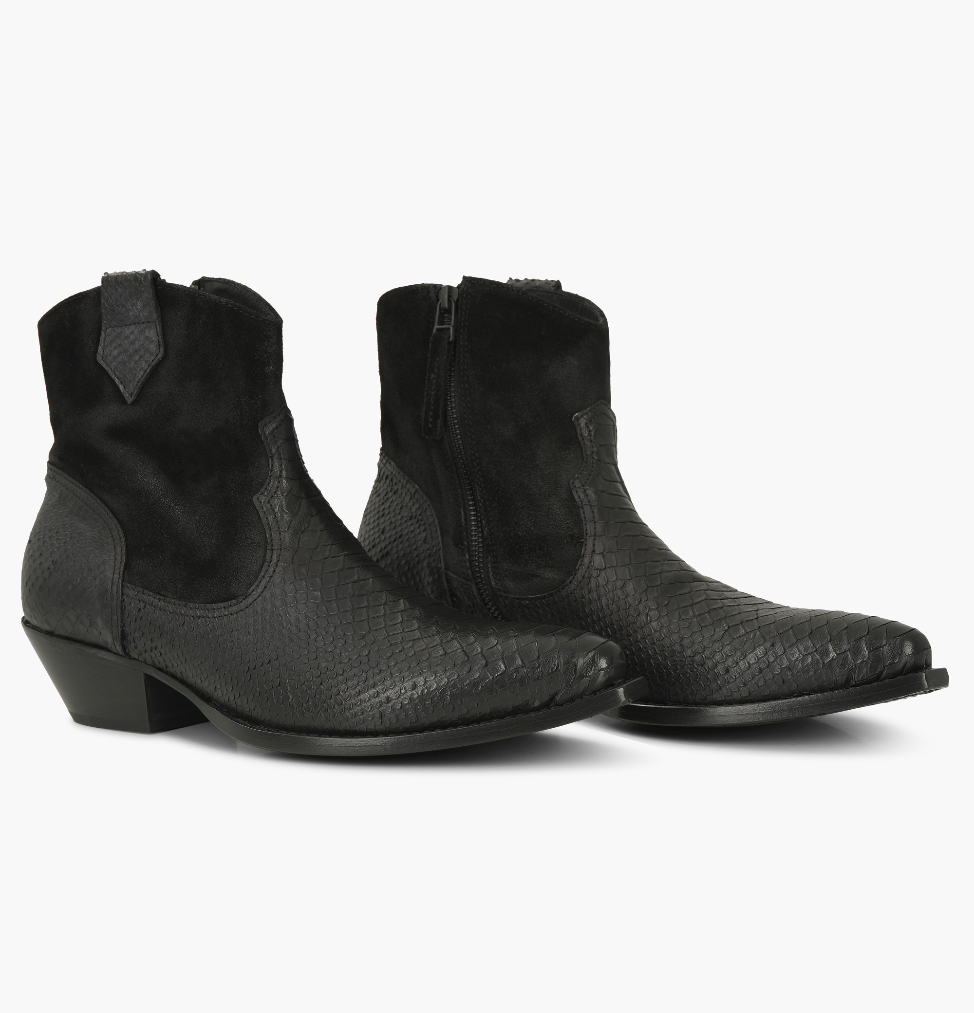 Vorn Boots