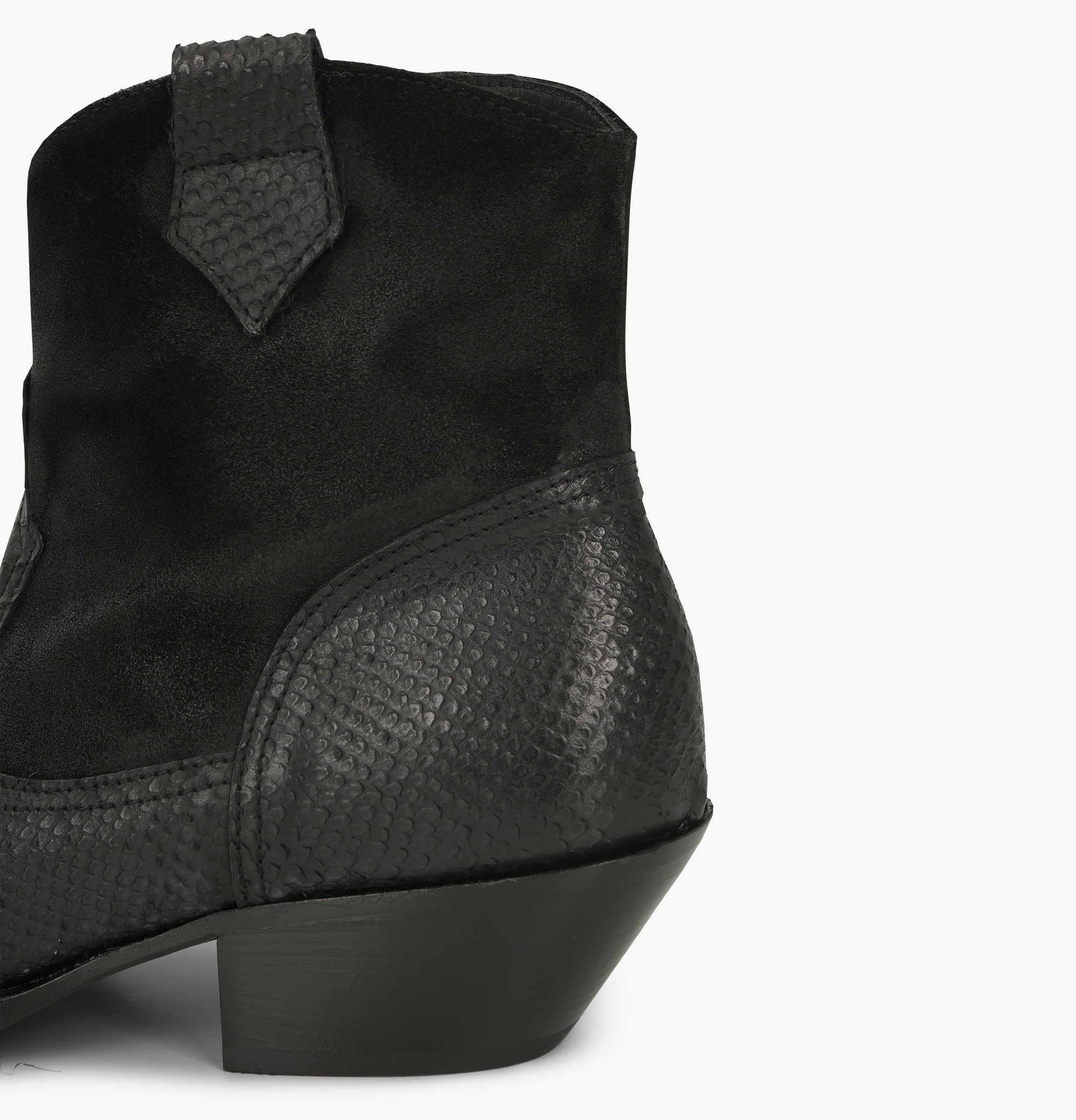 Vorn Boots