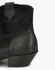 Vorn Boots