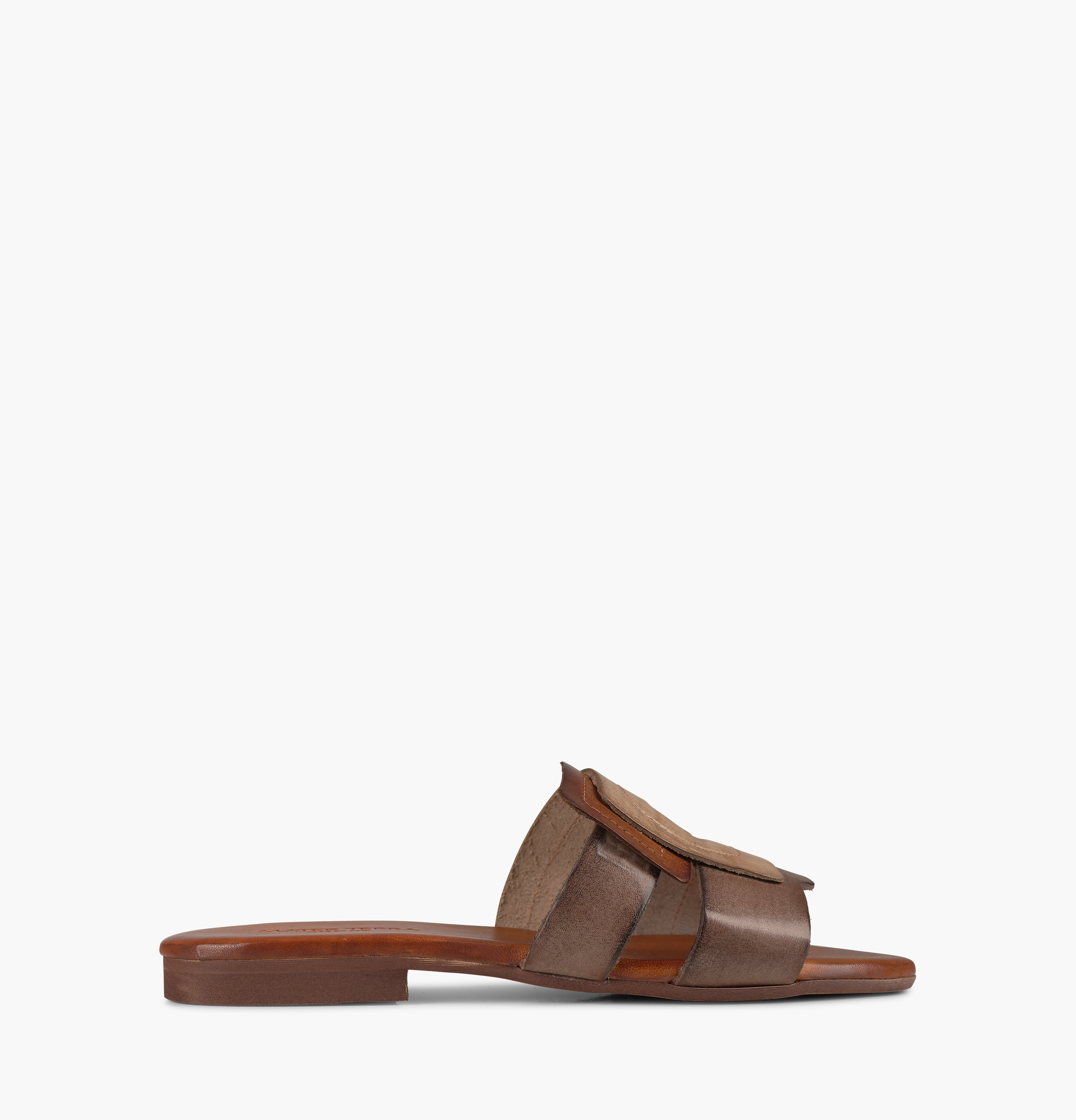 Cora flat