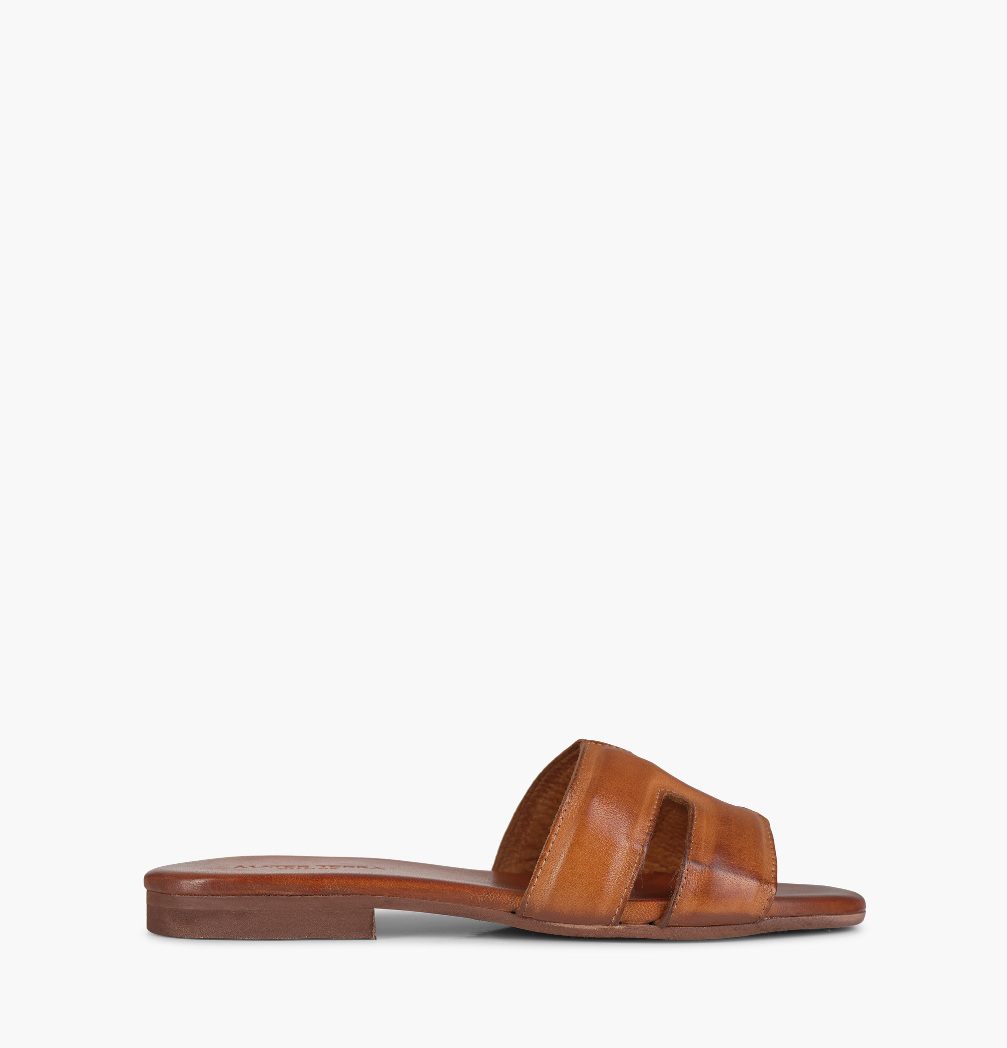 Agnes flat